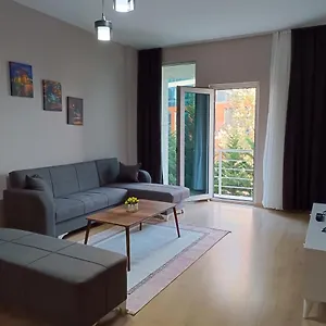 شقة فندقية Nur Sena's House, اسطنبول