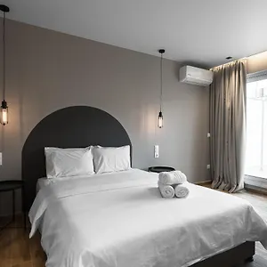 Big Apple, Nilie Hospitality Mgmt Selanik